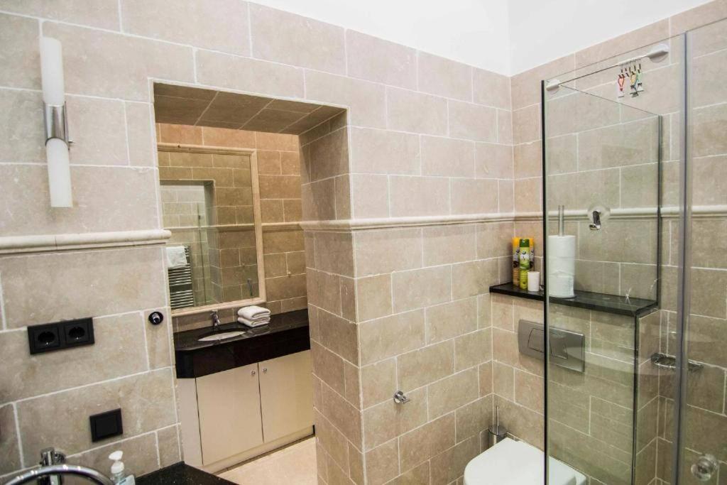 Helvetia Appartement *